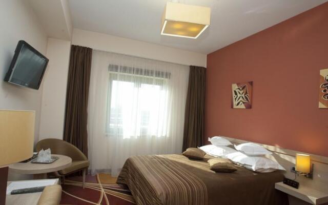 Best Western Plus Mari Vila Hotel