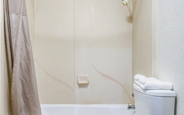 FairBridge Inn Express North Lima