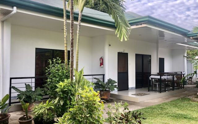 Paguia's Cottages