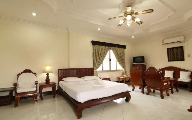 Lalco AR Hotel