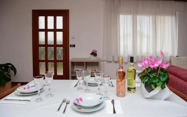 Ca Bearly in Nesso With 1 Bedrooms and 1 Bathrooms