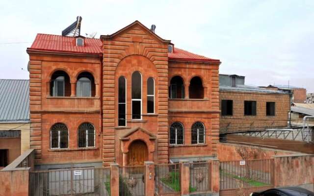 Najaryan's Family Guest House