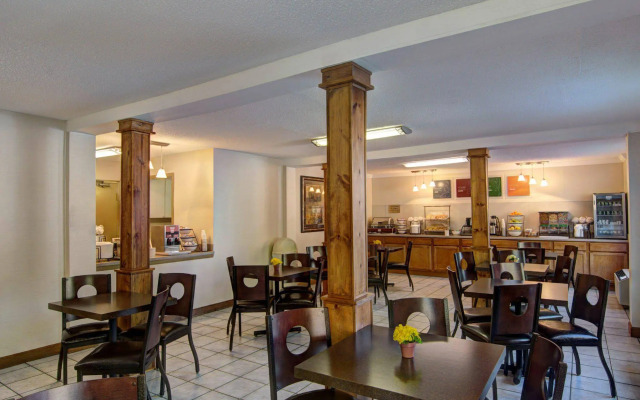 Clarion Pointe Beckley