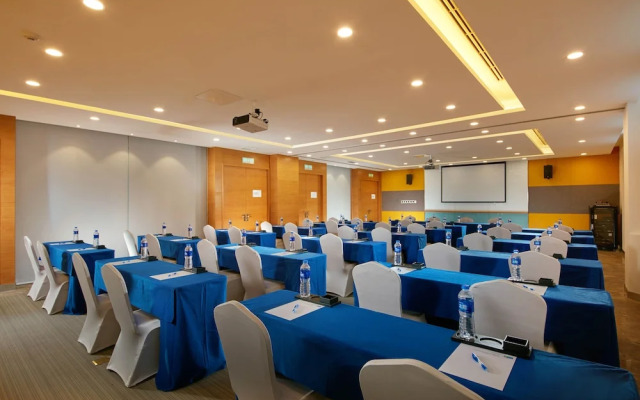 Holiday Inn Express Handan East