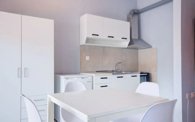 Harmony Apartment 3 by Rentalspro