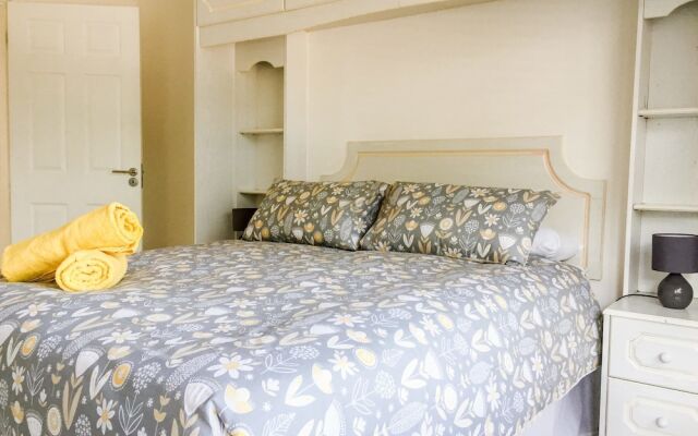 Deluxe Contemporary House - DHH