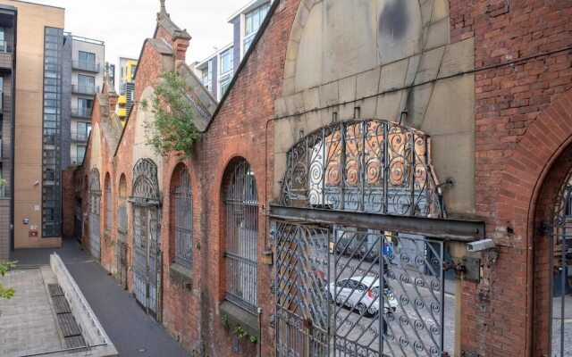 Top Floor Modern 2BD Flat in Northern Quarter