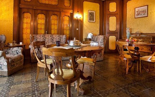 Aurelia Rooms&Luxury office