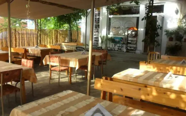 Varnata Family Hotel