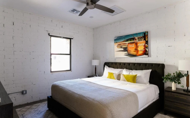 E Main St Unit B - Stellar