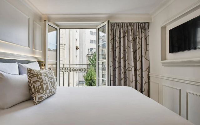 Posy Hotel by Happyculture