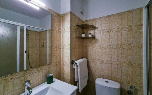 FLH Faro Family Flat with Balcony