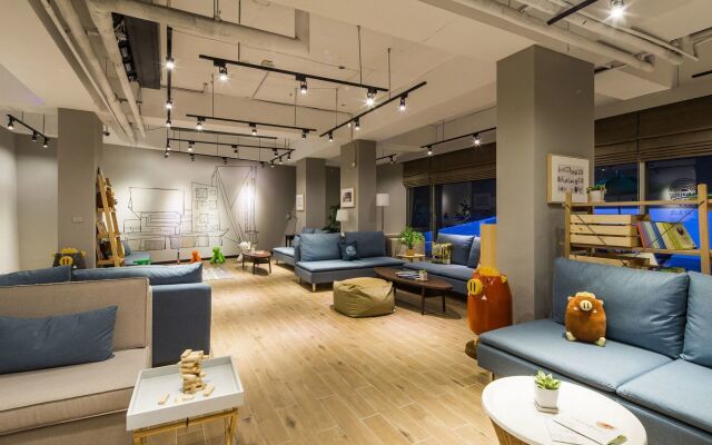 Sun Dialogue Hotel by Cosmos Creation