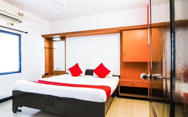 OYO Flagship 36422 Hotel Maruthi