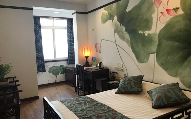 Tunxi Lodge