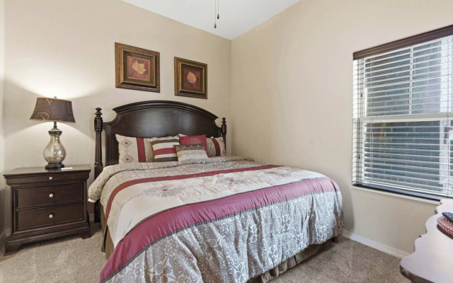 Majestic Retreat Stay for 6