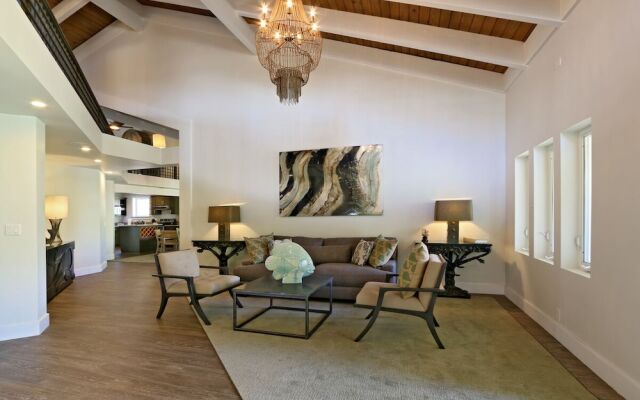 2141 IliIli Rd - 14 Br Villa