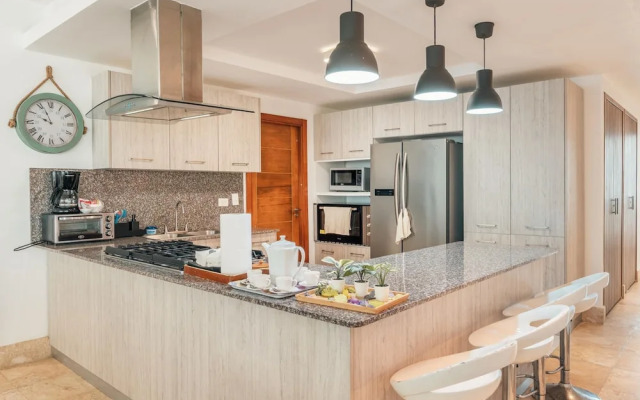 Apt w Beach Front Beach Access at Nueva Romana