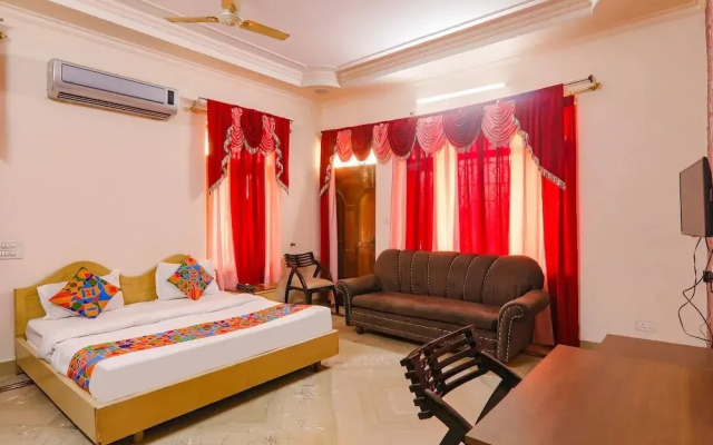 Fabhotel Raka Inn