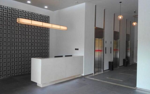 EASTLAND Hotel & Apartment