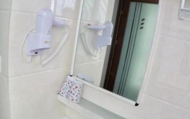 Shan Wei Shi Hong Hai Wan Quan Hao Homestay