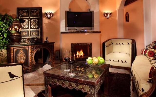 Royal Savoy Hotel & Villas