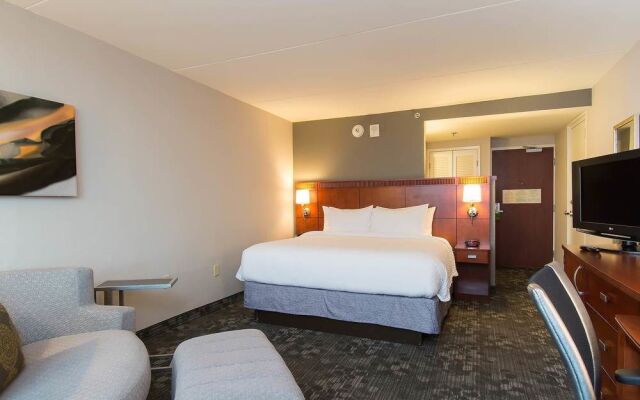 Courtyard Columbia Downtown at USC