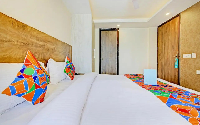 Fabhotel Soft Petals