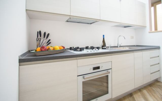 Cefas Apartment A - Luxury Apartment