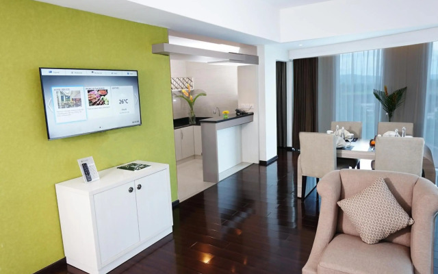 Platinum Adisucipto Hotel & Conference