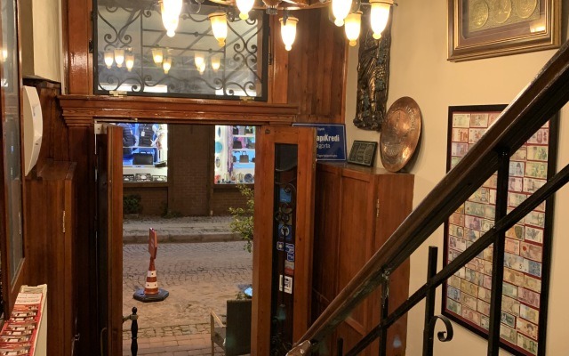 Antique Hostel 