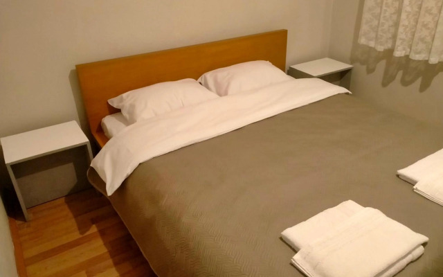 2 bedrooms central area located appartment 1floor