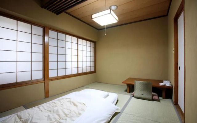 Takasaki Ekimae Plaza Hotel