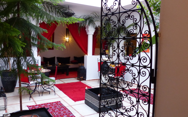 Riad Hcekarram