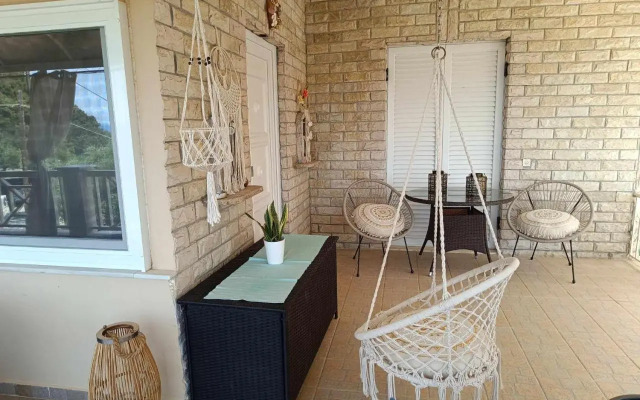 Angela Hilltop Apt 1
