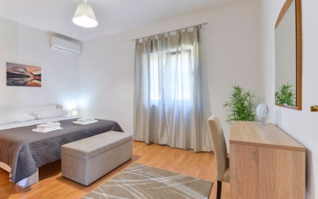House Aurora Kaštela