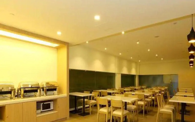 Hanting Hotel (Hangzhou Wulinmen Subway Station)