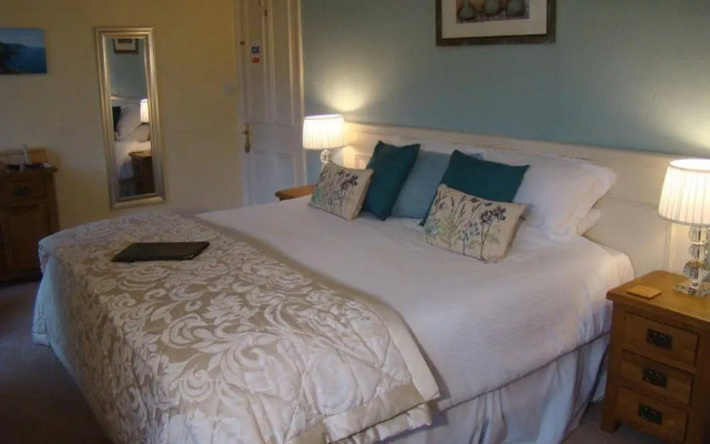 Pine Lodge Guest House