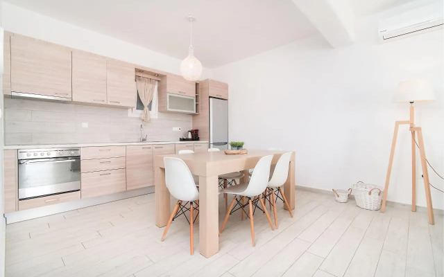 Villa Evi & Suites