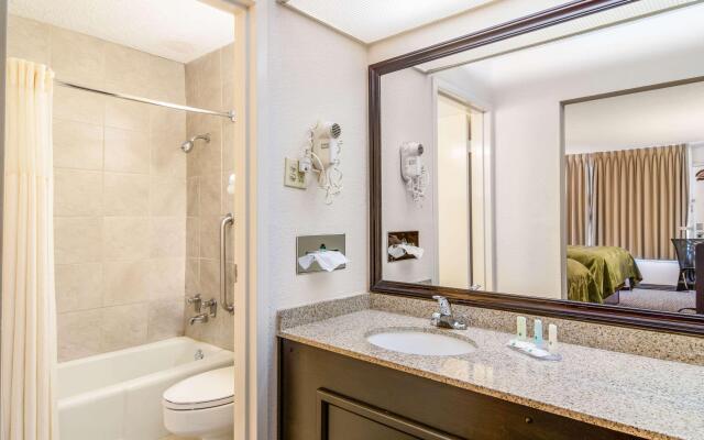 Quality Inn Suwanee I-85