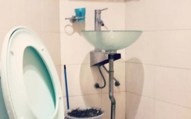 Chengdu 101 B-ONE Youth Hostel