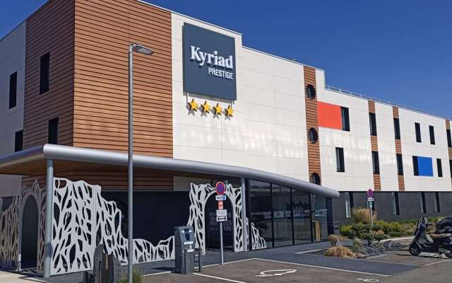 Kyriad Prestige Amiens Poulainville Hotel and SPA