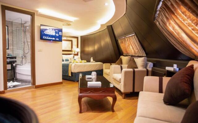 Champollion II 5 Stars Nile cruise