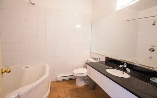 Room in Studio - Varenne Hotel Private Double Room - A17
