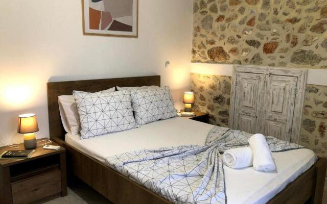 Oikia Stone House in seaside Kalo Chorio