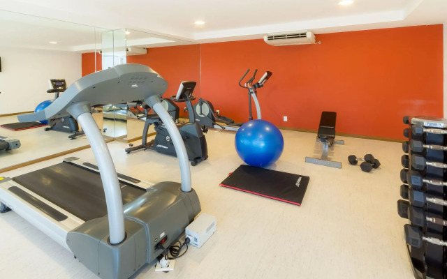 Real Colonia Hotel & Suites