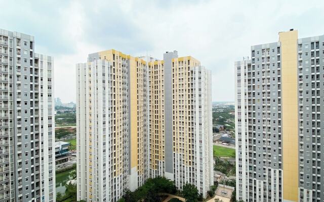 Warm Living And Homey 2Br At Springlake Summarecon Bekasi Apartment