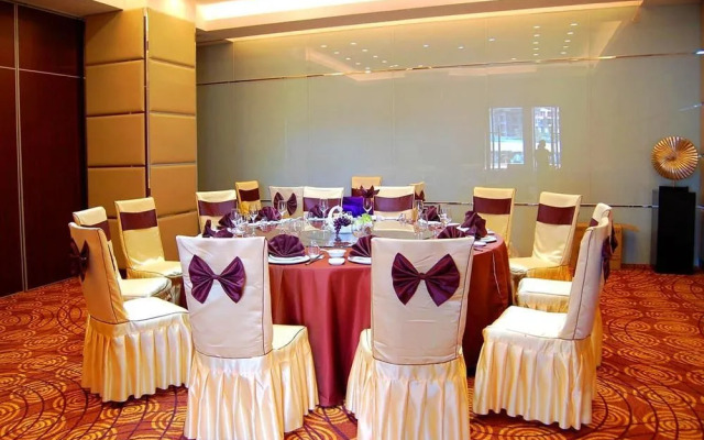 Peninsula Hotel Yichang