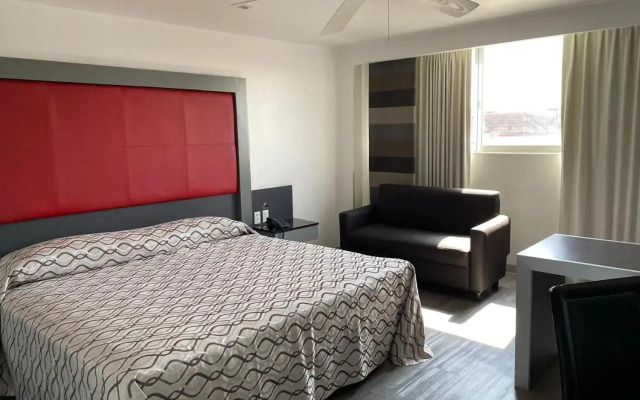 Hotel Atenas Plaza