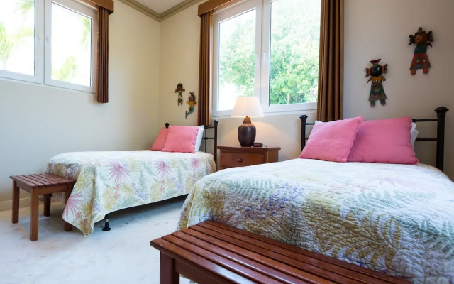 Belizean Cove Estates